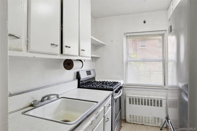 196-30 67th Avenue 1, Fresh Meadows, NY 11365
