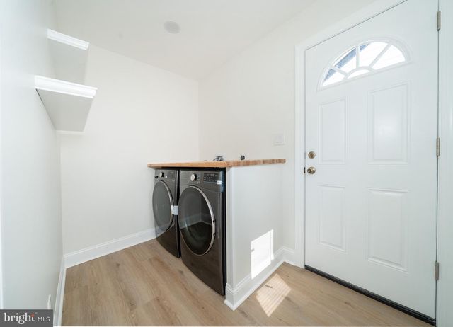 18 MCMULLEN AVE, New Castle, DE 19720