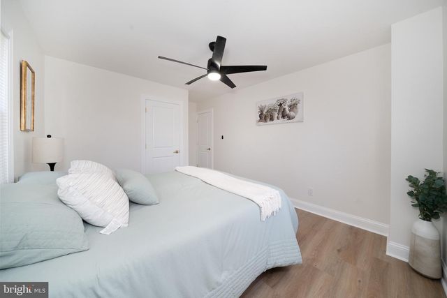 18 MCMULLEN AVE, New Castle, DE 19720