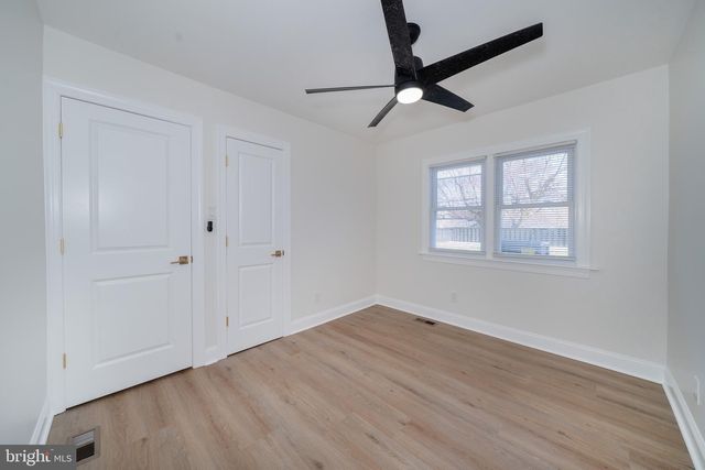 18 MCMULLEN AVE, New Castle, DE 19720