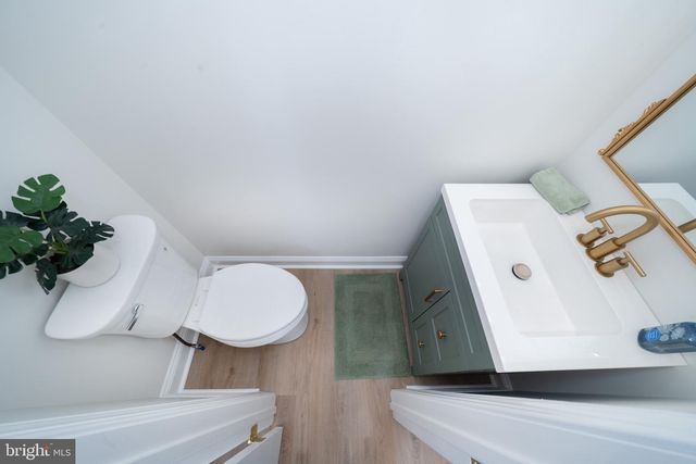 18 MCMULLEN AVE, New Castle, DE 19720