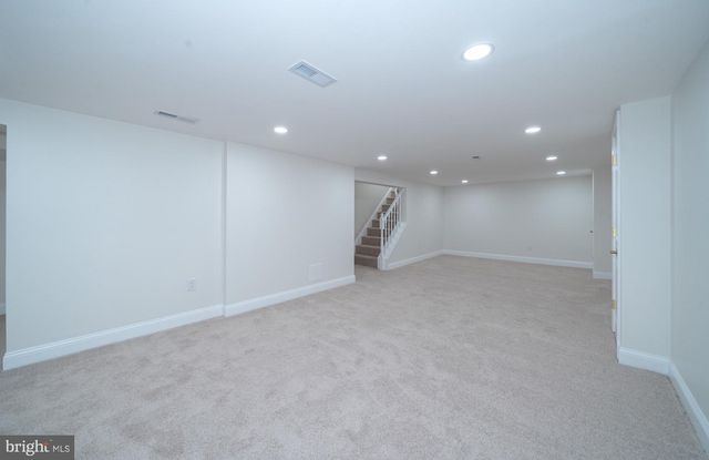 18 MCMULLEN AVE, New Castle, DE 19720