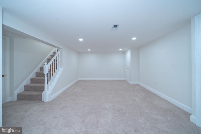 18 MCMULLEN AVE, New Castle, DE 19720