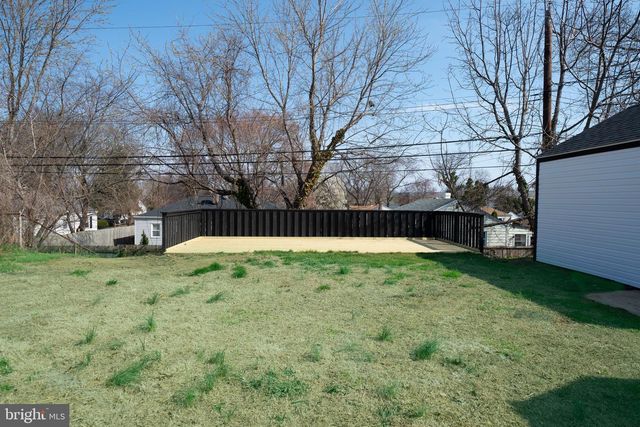 18 MCMULLEN AVE, New Castle, DE 19720