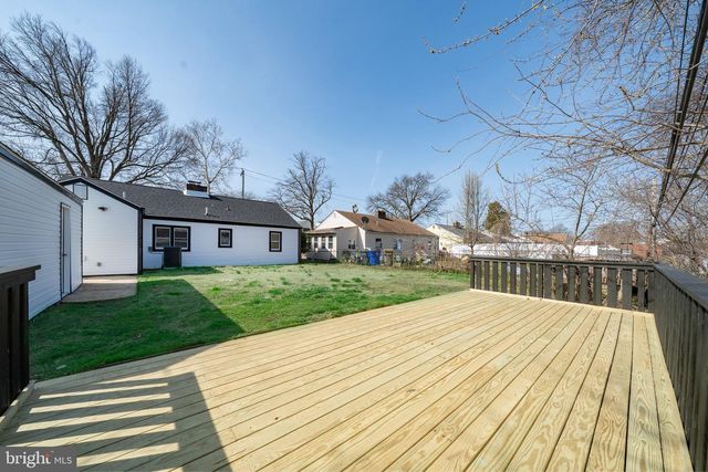 18 MCMULLEN AVE, New Castle, DE 19720