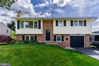 6042 EDWARD DRIVE, Mechanicsburg, PA 17050