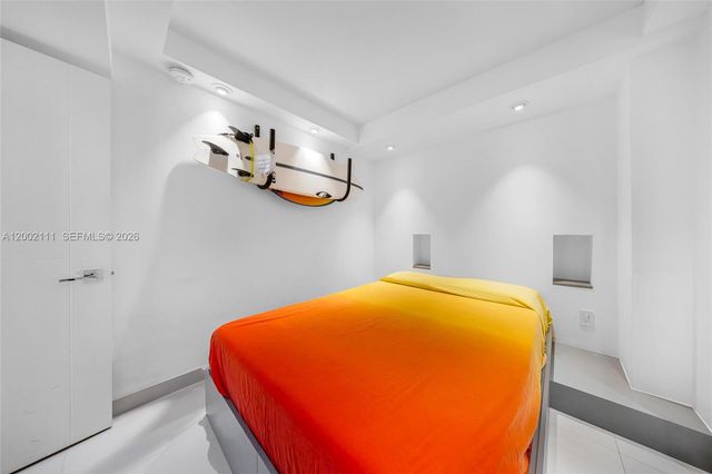 465 Ocean Dr 906, Miami Beach, FL 33139