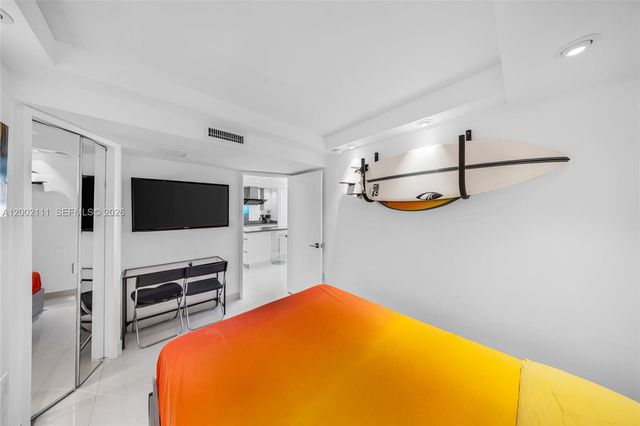 465 Ocean Dr 906, Miami Beach, FL 33139