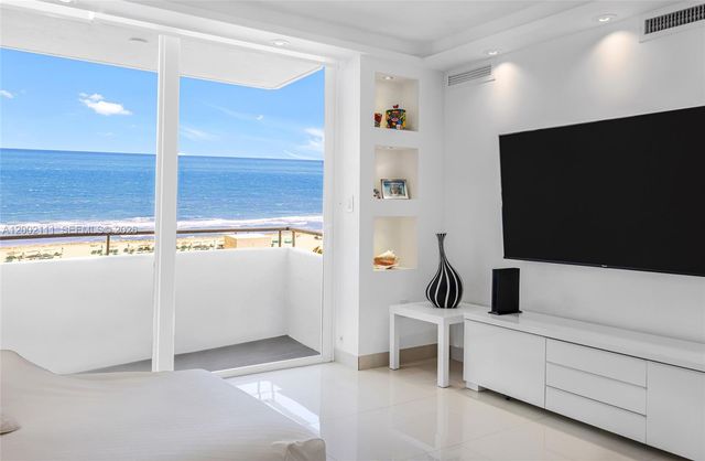 465 Ocean Dr 906, Miami Beach, FL 33139