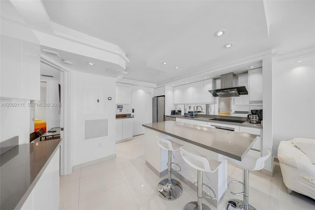 465 Ocean Dr 906, Miami Beach, FL 33139