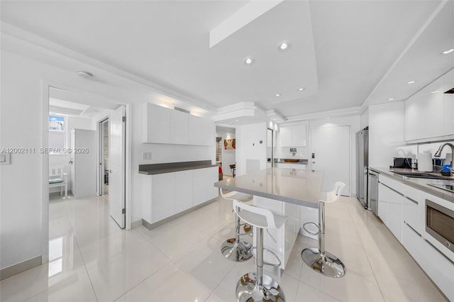 465 Ocean Dr 906, Miami Beach, FL 33139