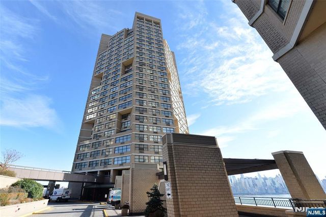 7002 Boulevard East 21B, Guttenberg, NJ 07093