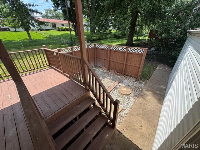 1860 Bobbinray Avenue, Florissant, MO 63031
