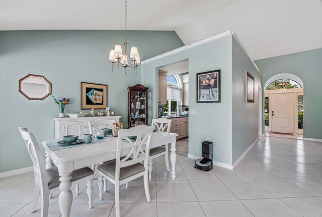 2390 Saratoga Bay Drive, West Palm Beach, FL 33409