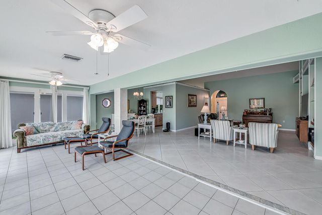 2390 Saratoga Bay Drive, West Palm Beach, FL 33409