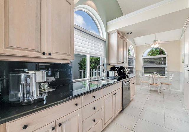 2390 Saratoga Bay Drive, West Palm Beach, FL 33409