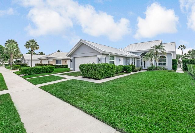 2390 Saratoga Bay Drive, West Palm Beach, FL 33409