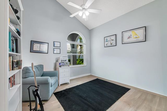 2390 Saratoga Bay Drive, West Palm Beach, FL 33409