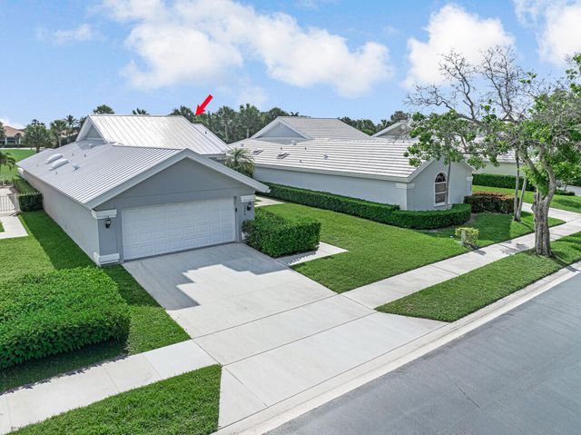 2390 Saratoga Bay Drive, West Palm Beach, FL 33409