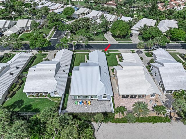 2390 Saratoga Bay Drive, West Palm Beach, FL 33409