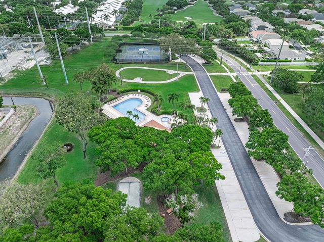 2390 Saratoga Bay Drive, West Palm Beach, FL 33409