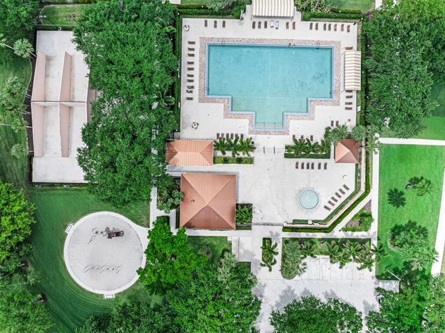 2390 Saratoga Bay Drive, West Palm Beach, FL 33409