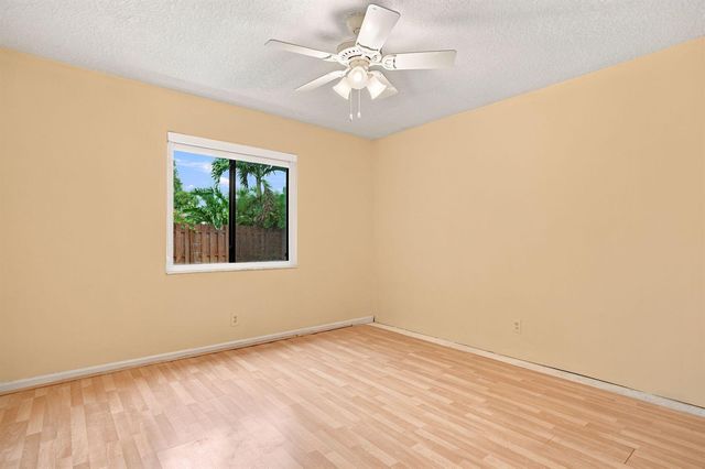 1120 NW 77TH Avenue, Plantation, FL 33322