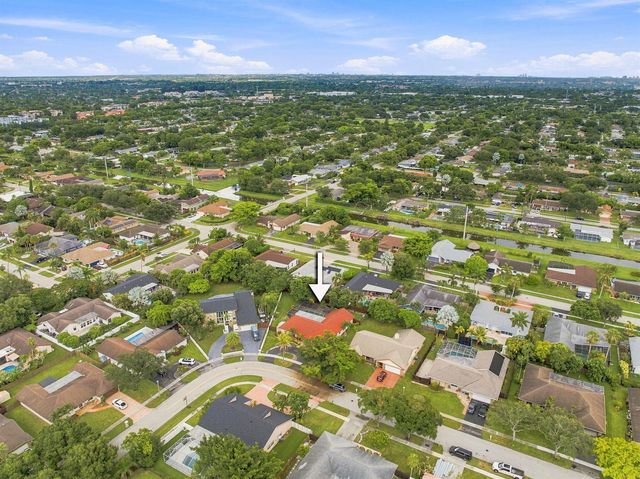 1120 NW 77TH Avenue, Plantation, FL 33322