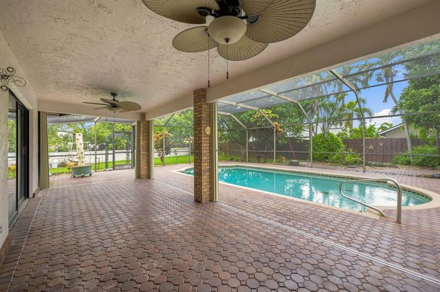 1120 NW 77TH Avenue, Plantation, FL 33322