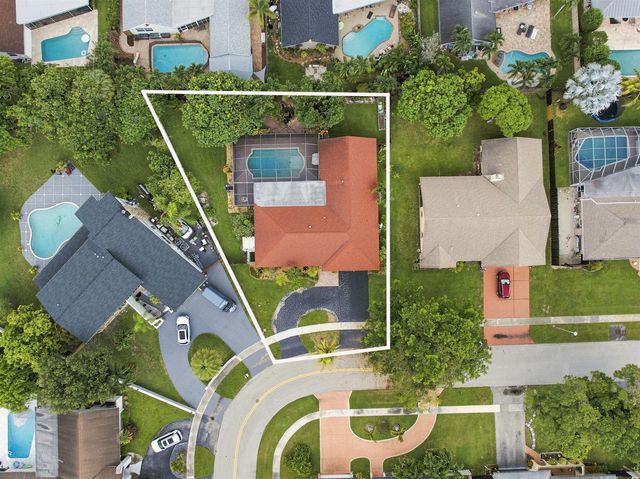 1120 NW 77TH Avenue, Plantation, FL 33322