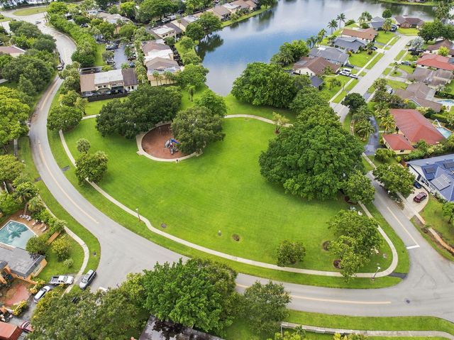 1120 NW 77TH Avenue, Plantation, FL 33322