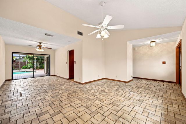 1120 NW 77TH Avenue, Plantation, FL 33322