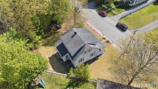 30 Maennerchor Avenue, Norwich, CT 06380