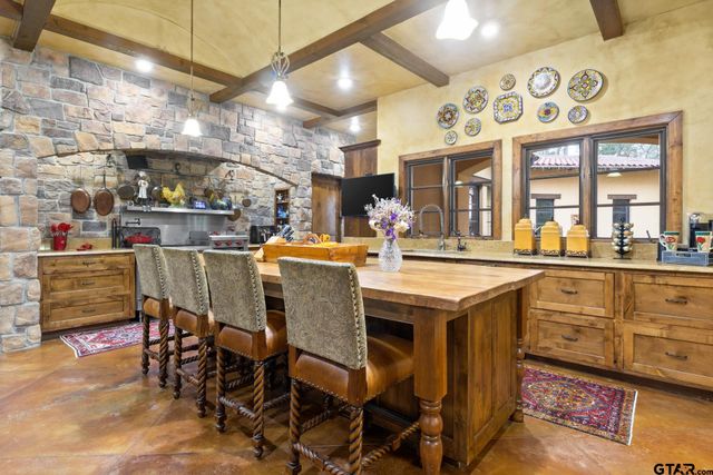 660 CR 1334, Pittsburg, TX 75686