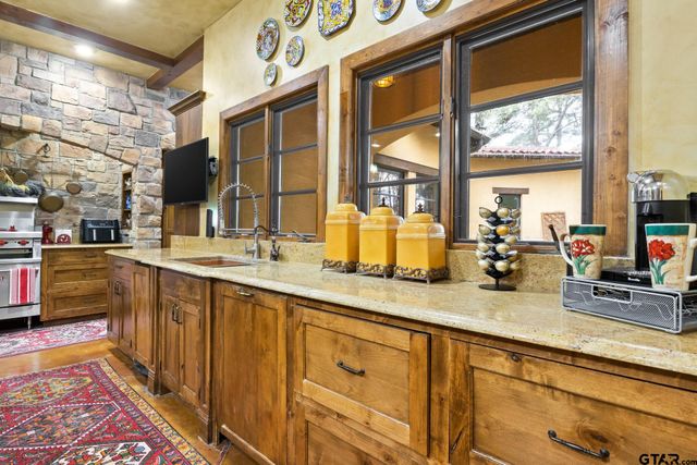 660 CR 1334, Pittsburg, TX 75686