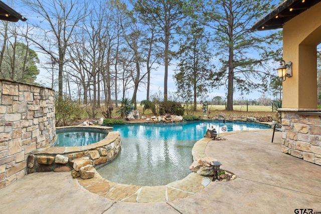 660 CR 1334, Pittsburg, TX 75686