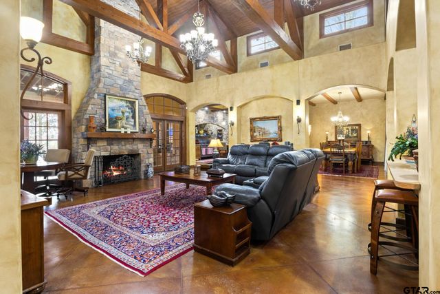 660 CR 1334, Pittsburg, TX 75686