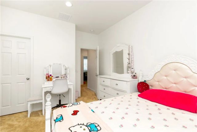 9461 Venetian Way, Jurupa Valley, CA 92509