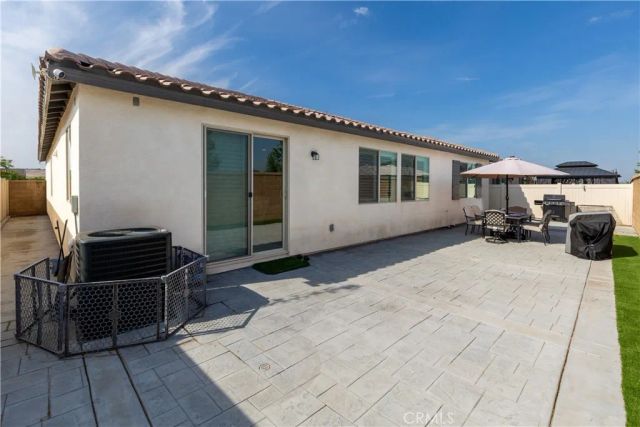 9461 Venetian Way, Jurupa Valley, CA 92509