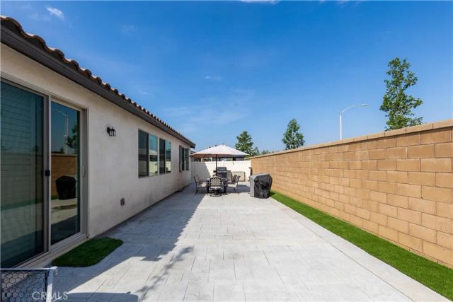 9461 Venetian Way, Jurupa Valley, CA 92509