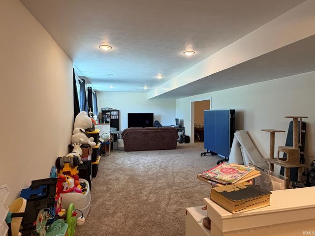 10062 Heather Brooke Drive, Osceola, IN 46561