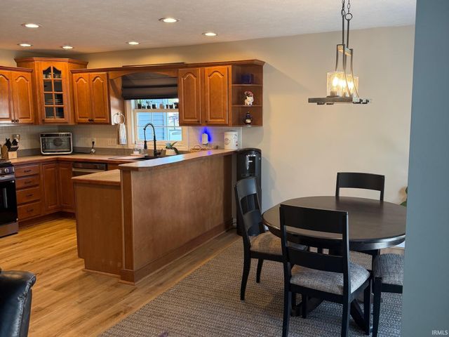 10062 Heather Brooke Drive, Osceola, IN 46561
