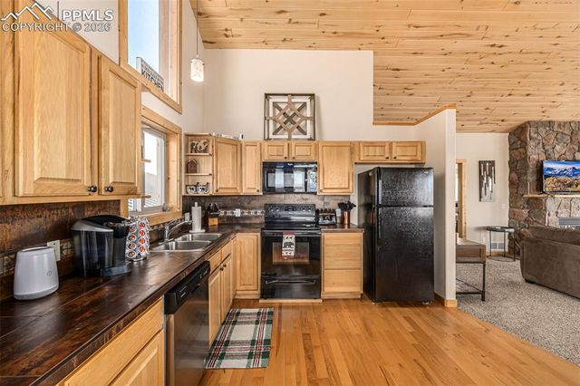270 Piaute Way, Jefferson, CO 80456