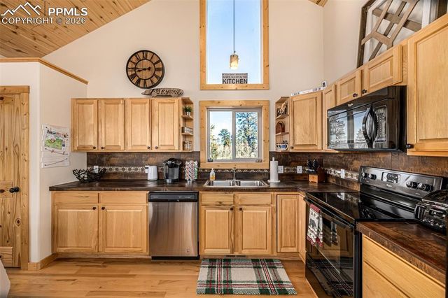 270 Piaute Way, Jefferson, CO 80456