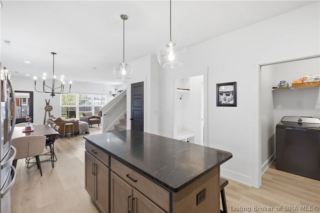 621 Thomas Street, New Albany, IN 47150