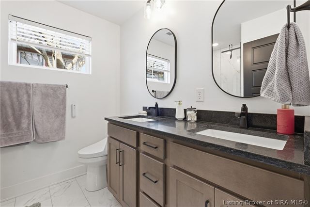 621 Thomas Street, New Albany, IN 47150