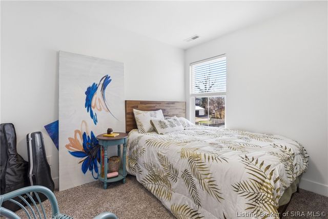 621 Thomas Street, New Albany, IN 47150