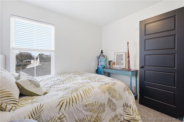 621 Thomas Street, New Albany, IN 47150