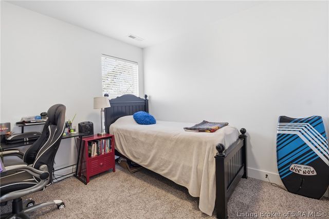 621 Thomas Street, New Albany, IN 47150