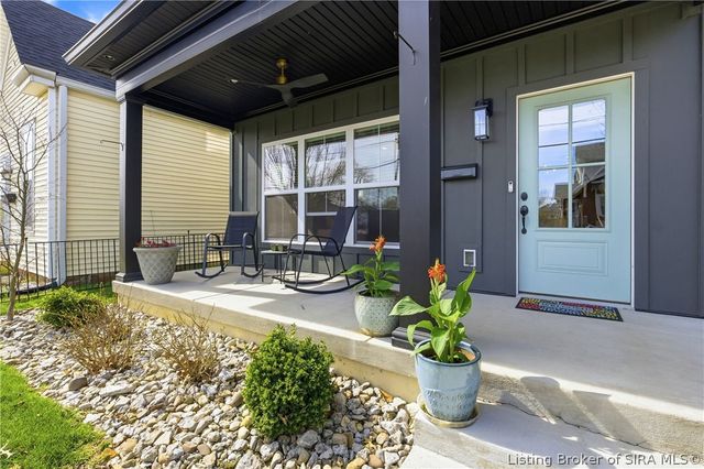 621 Thomas Street, New Albany, IN 47150